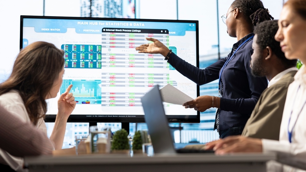 Why Your Business Needs Full Color Technology The Future of 247 Vivid Surveillance